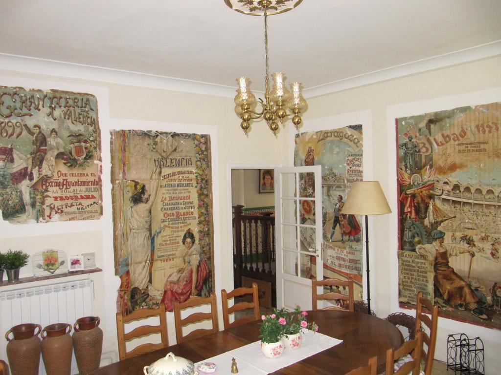 Caylus Domaine La Rose Bed & Breakfast エクステリア 写真